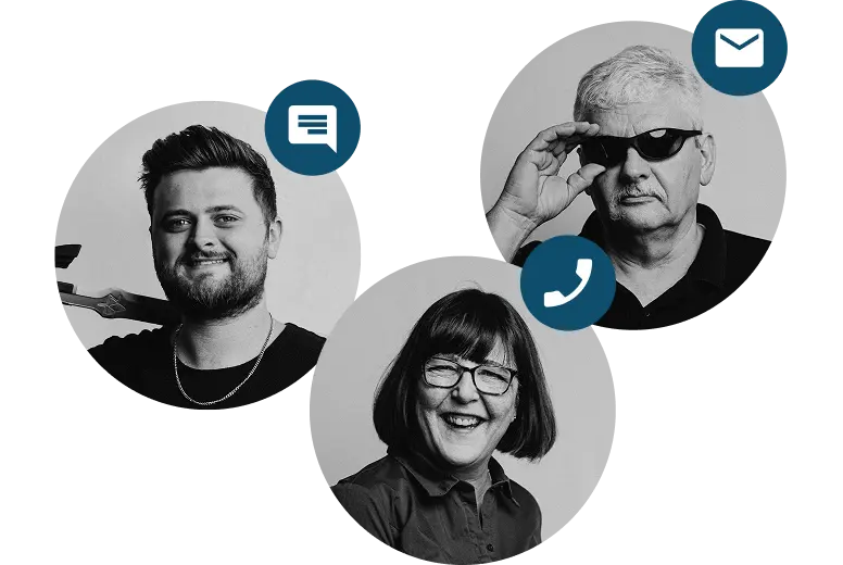 Three EasyWorship support team members with chat, email, and phone icons